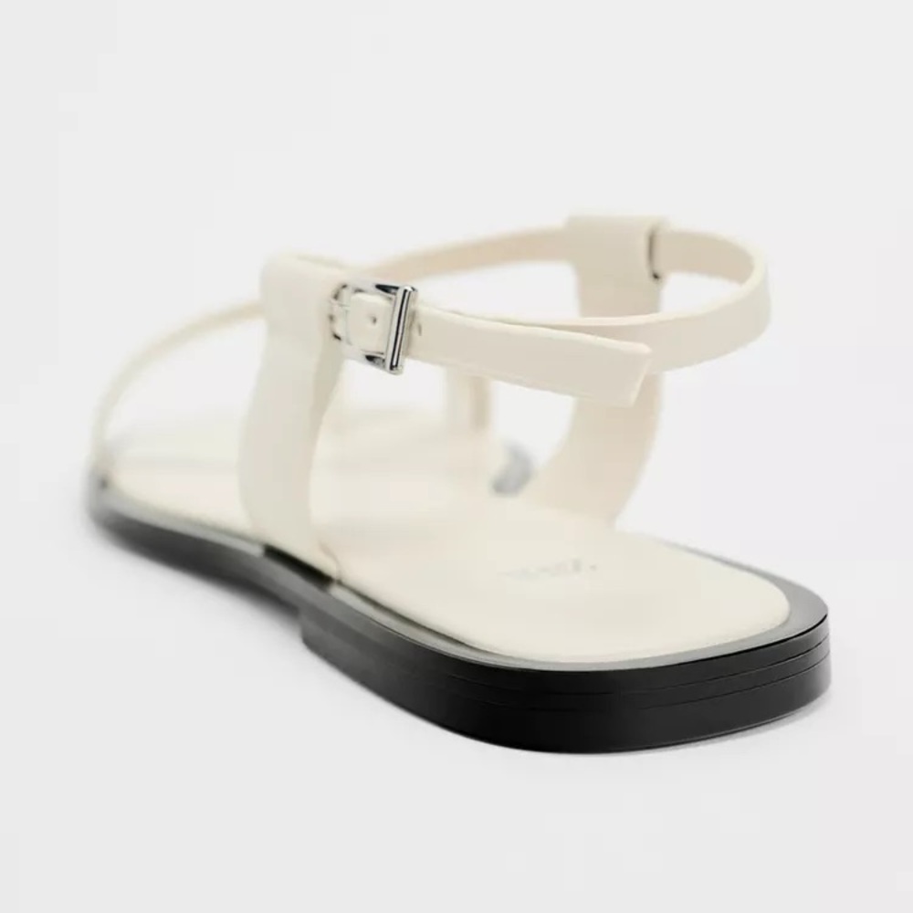 ✨ZARA✨FLAT STRAPPY SANDALS WITH METAL ORNAMENT - Picture 7 of 7